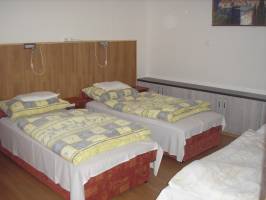 Napsug�r Vend�gh�z