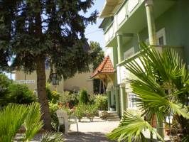 GUSZTI VILLA H�V�Z