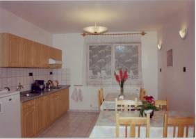 GUSZTI VILLA H�V�Z