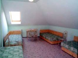 Bl�thy Ott� Szakk�z�piskola, Szakiskola �s Koll�gium