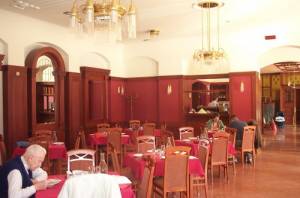 Korona �tterem