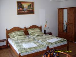 Retro Hotel P�cs ***