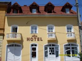 Retro Hotel P�cs ***