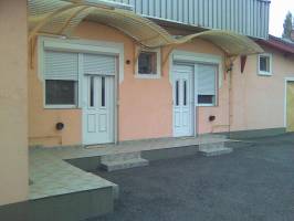 Tak�cs Vend�gh�z